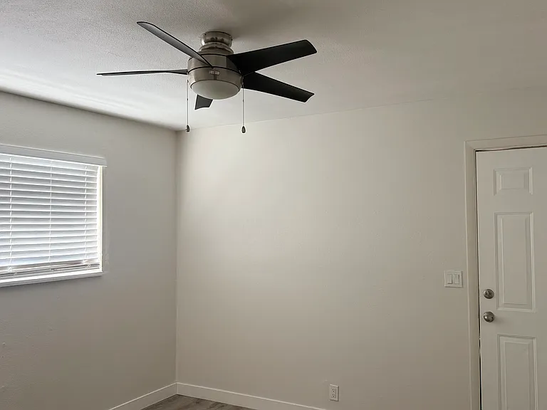 1919 W Homestead Farms Ln #3 — Photo 13