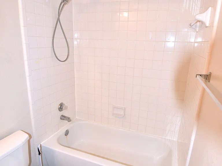 9700 Summer Dr — Photo 19