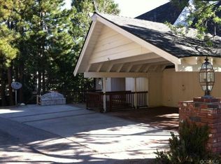 359 Old Toll Rd, Lake Arrowhead, CA 92352