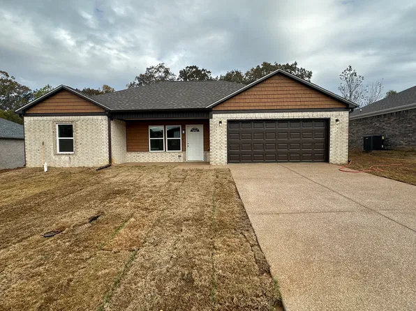 73 Hamlett Cv, Jackson, TN 38305