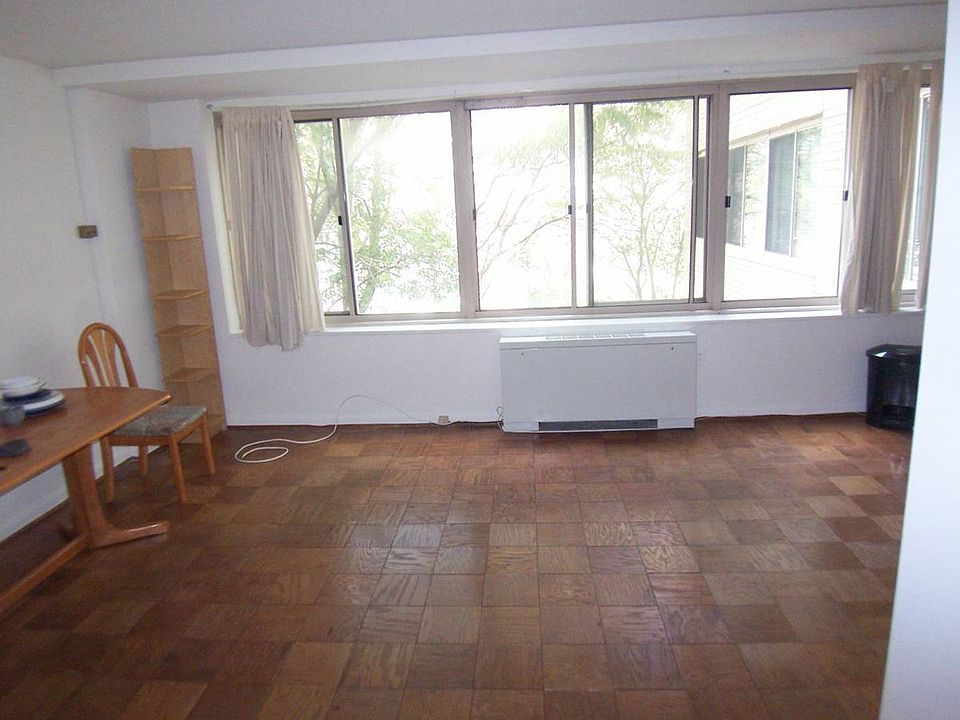 2nd image of 922 24th St NW APT 201