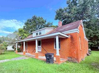 107 W Marion St, Mullins, SC 29574