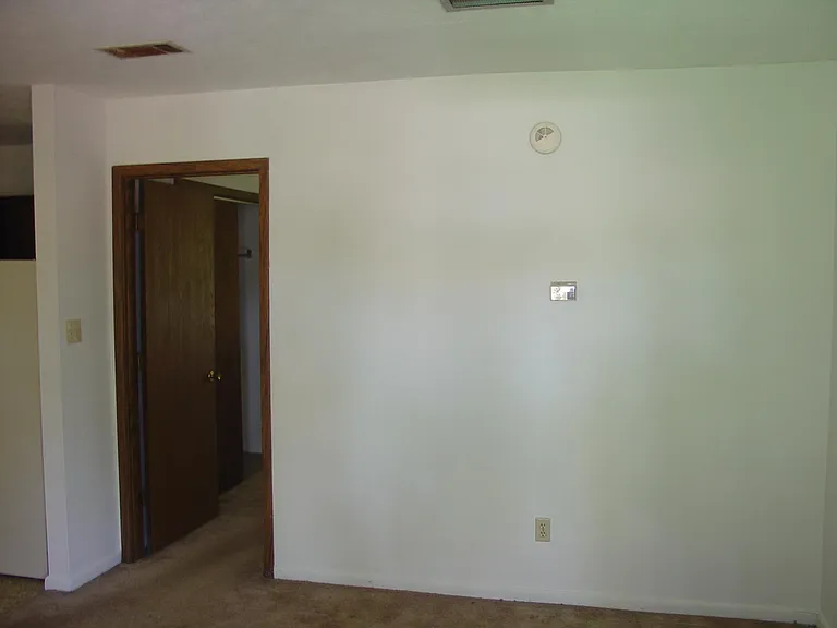 910 Splendor Rd #2 — Photo 3