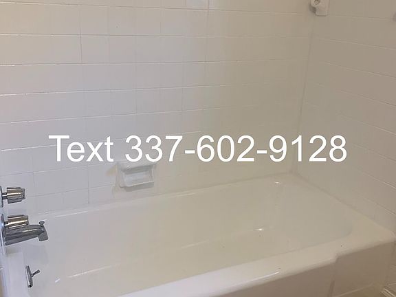 4th image of 705 Park Hill Dr
