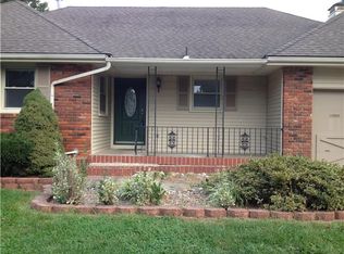711 N Apache Dr, Independence, MO 64056
