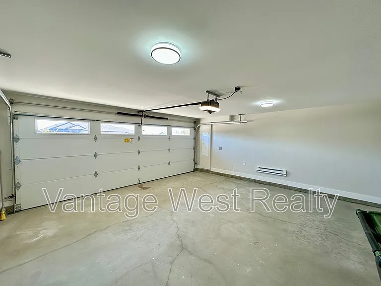 3608 Silver Way — Photo 45