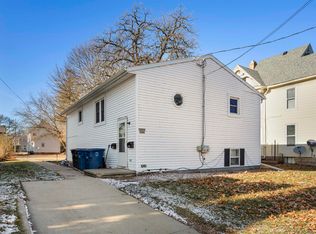 1007 Jackson St, Oshkosh, WI