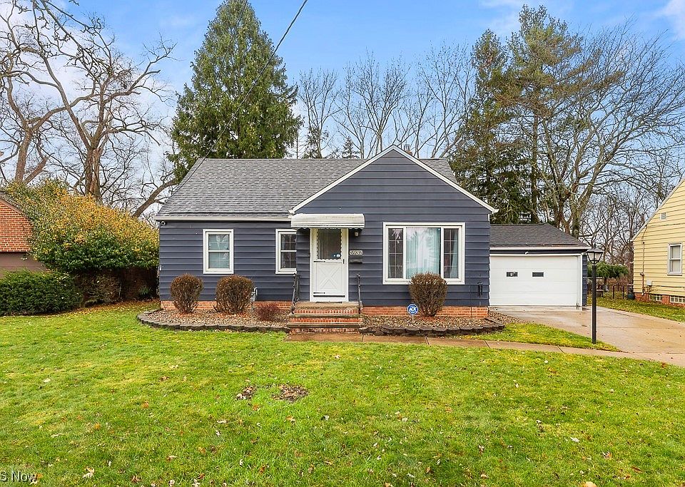 1st image of 5932 Chestnut Hills Dr