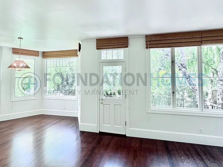115 Lagunitas Rd — Photo 12