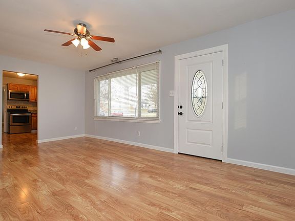 5th image of 8525 Palmetto Dr