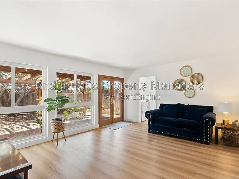 1723 Ramon St — Photo 1