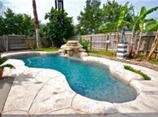 510 Crestridge Dr, Sugar Land, TX 77479