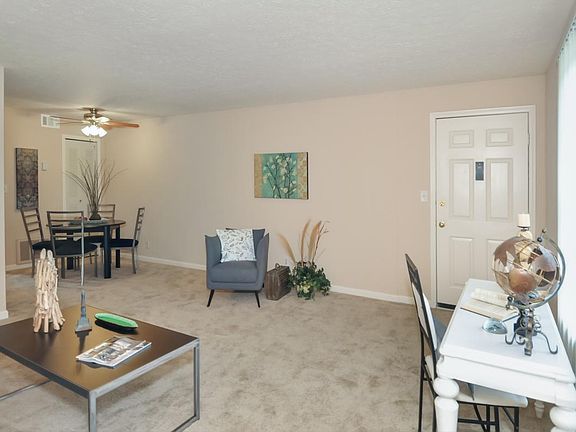 4th image of 4202 Breckenridge Ln #35