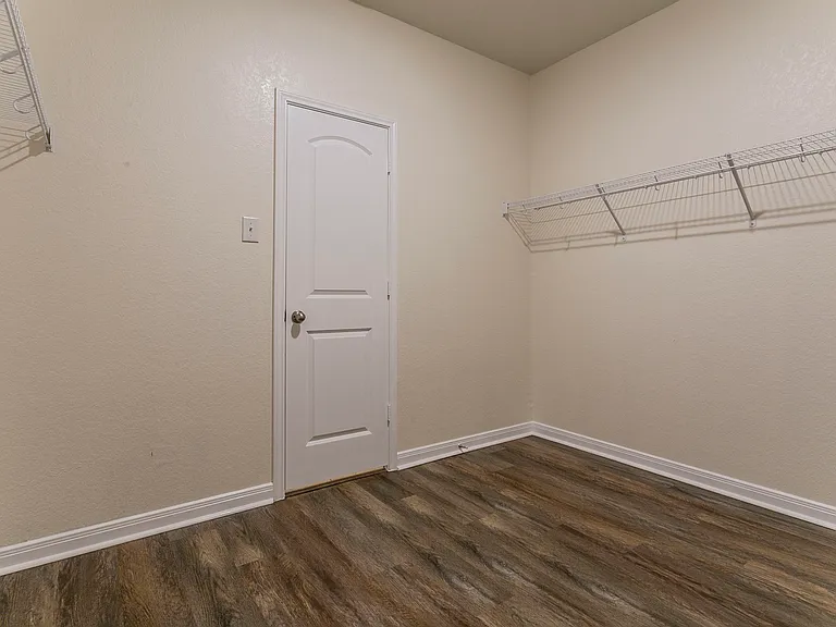 211 Azalea Way — Photo 27