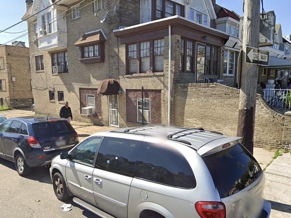 2nd image of 5800 N 15th St