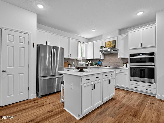 5th image of 48 Oakleaf Way