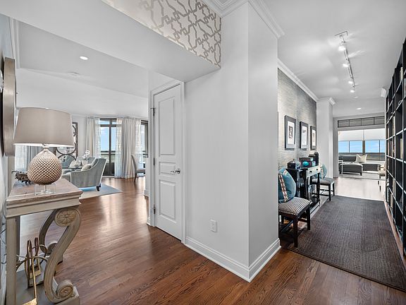 3rd image of 100 Parrott Dr #1402