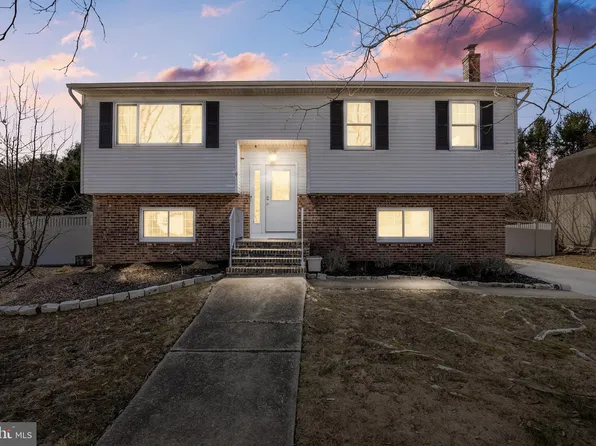 22 Lenore Ct, Hammonton, NJ 08037