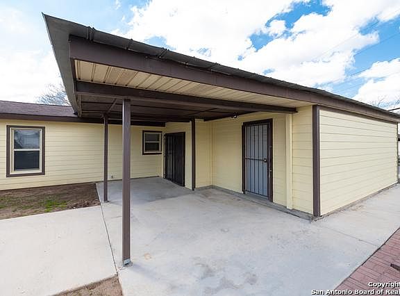 5th image of 107 Killarney Dr