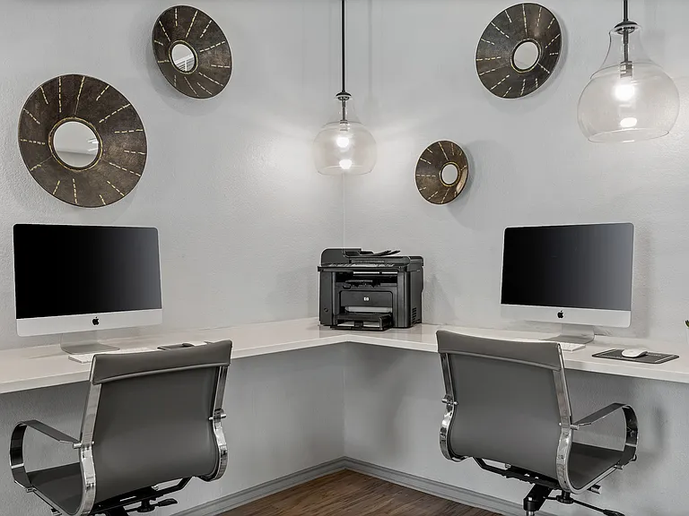 C242740_WimbeldonOaks_BusinessCenter_02-2