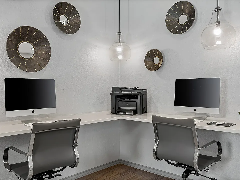 C242740_WimbeldonOaks_BusinessCenter_02-2
