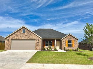 904 Trailwood St, Springdale, AR 72762