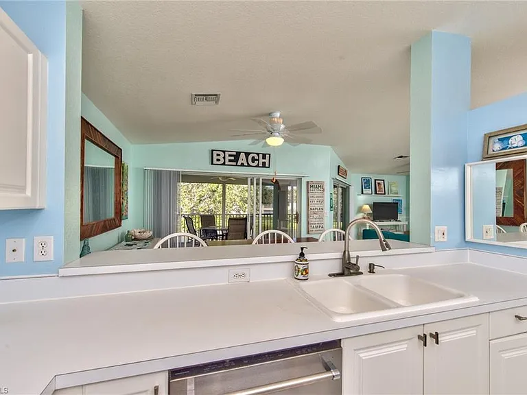 1100 Diamond Cir #1104 — Photo 9