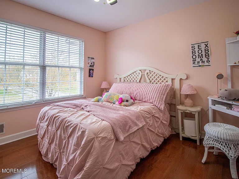 845 Woodbury Dr — Photo 15