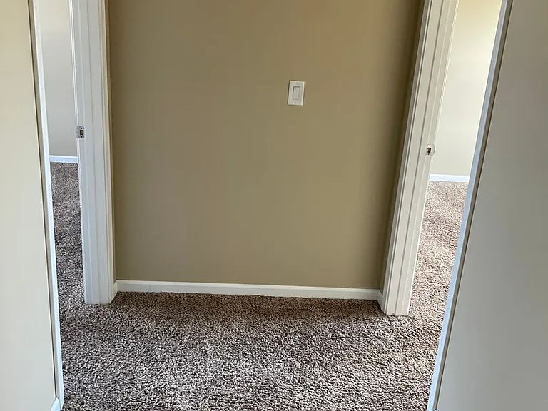 6870 Jack London Dr — Photo 31