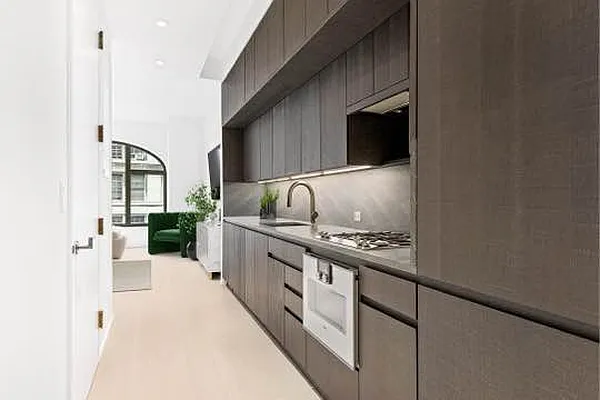 Rented by Compass | media 7