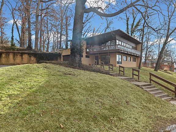 5th image of 270 Shady Ln