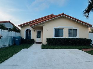 11957 SW 210th St, Miami, FL 33177