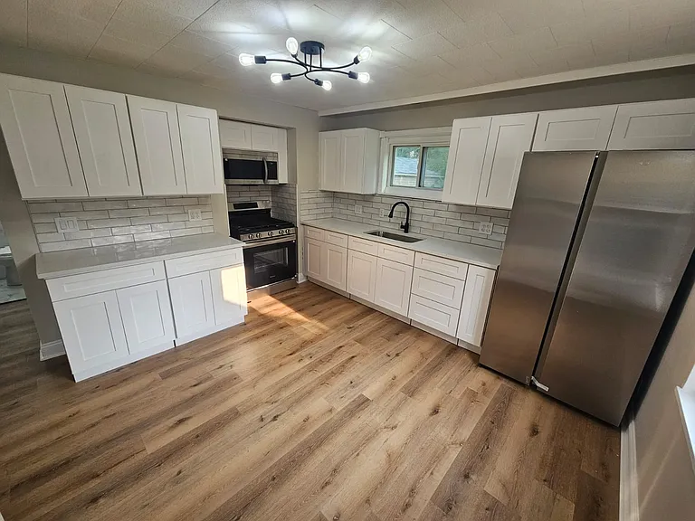 21400 Goller Ave — Photo 4
