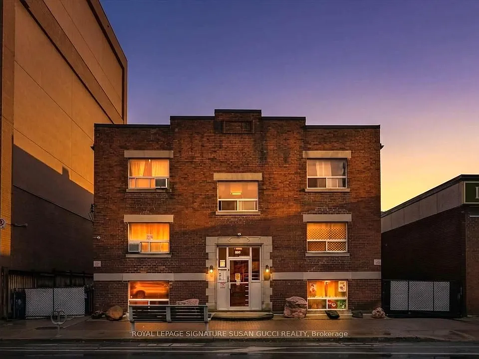 1169 Danforth Ave #1