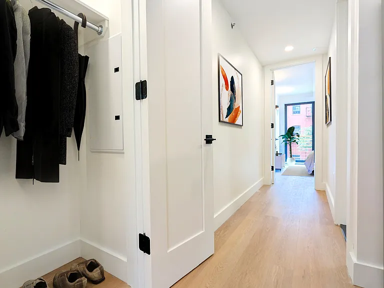 1312 Lincoln Pl #4L — Photo 5