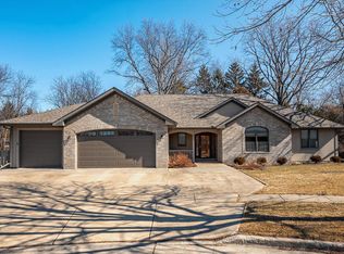 432 Stonewall COURT, Burlington, WI 53105