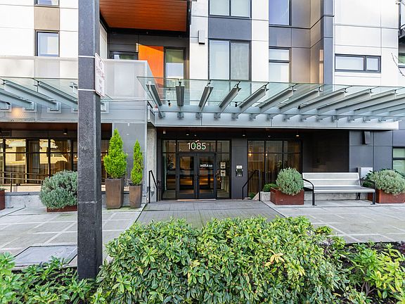 2nd image of 1085 103rd Ave NE APT 425