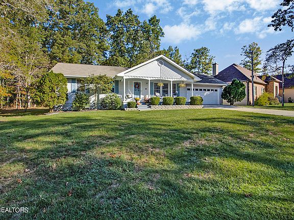 5th image of 709 Saint George Dr