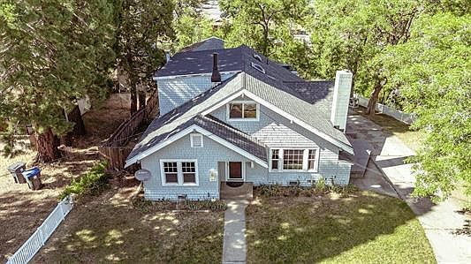 1st image of 1435 Riverside Dr
