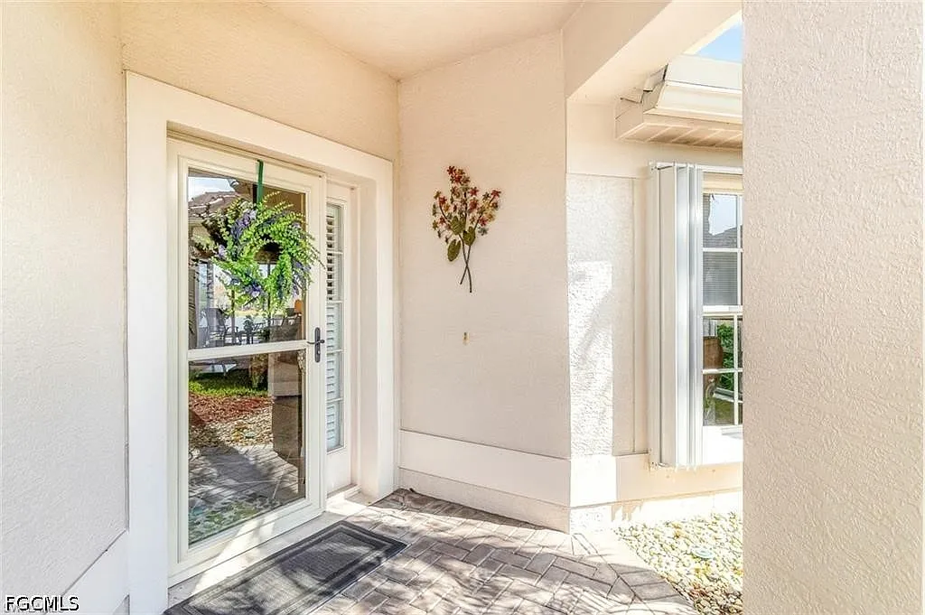2 bed, 2.0 bath, 1504 sqft, $7,200 — Photo 3