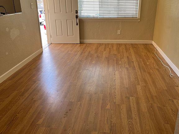 3rd image of 4957 Monroe Ave