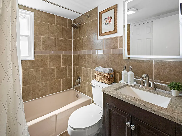 174 Clay St #1 — Photo 29