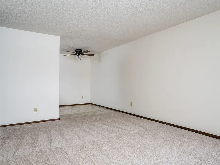 Barbary Knoll Apartments — Photo 11