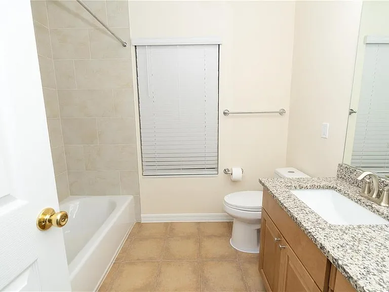 9018 Verona Sound Way — Photo 18