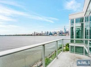 1000 Avenue At Port Imperial APT 705, Weehawken, NJ 07086
