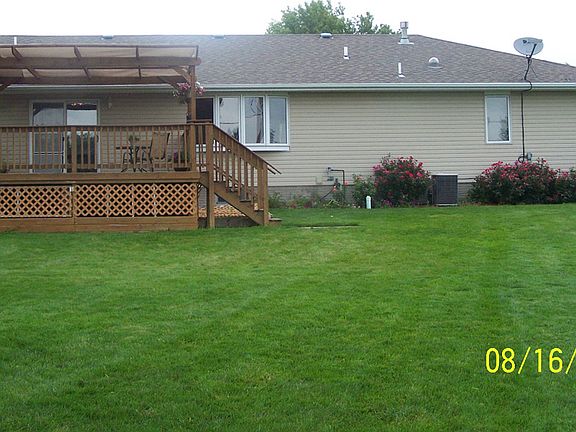 2nd image of 3815 Mary Ln