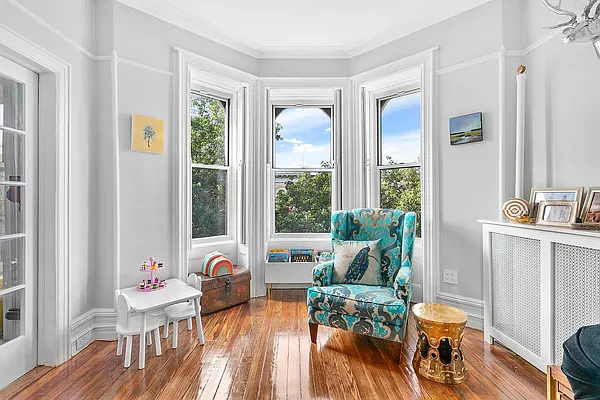 Sold by Compass | media 2