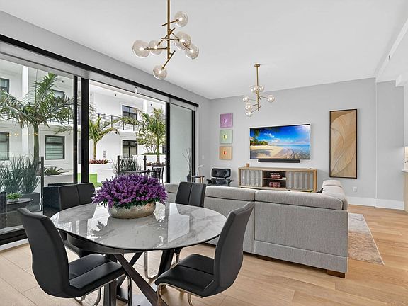 4th image of 850 Central Ave #208