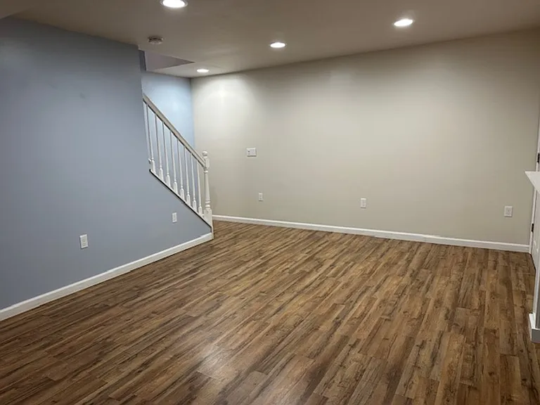 335 Cindy Dr — Photo 10