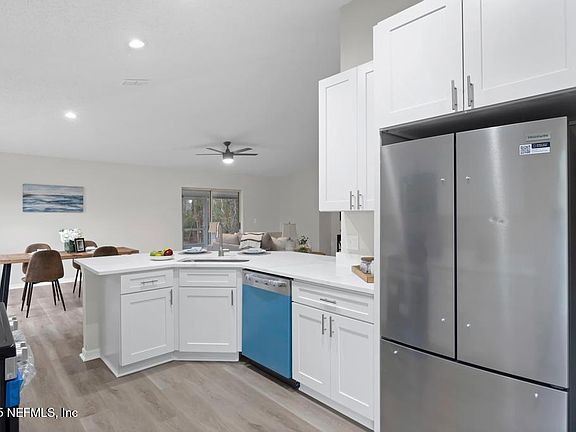4th image of 4098 BROAD CREEK Lane